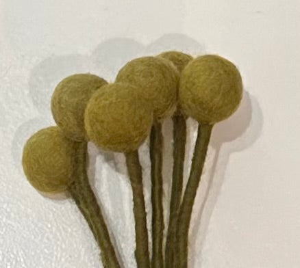 Fleur boule en feutrine
