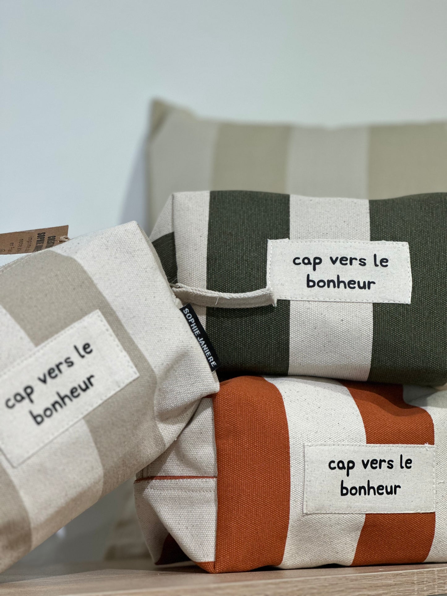 Trousse rayures ( cap vers le bonheur)