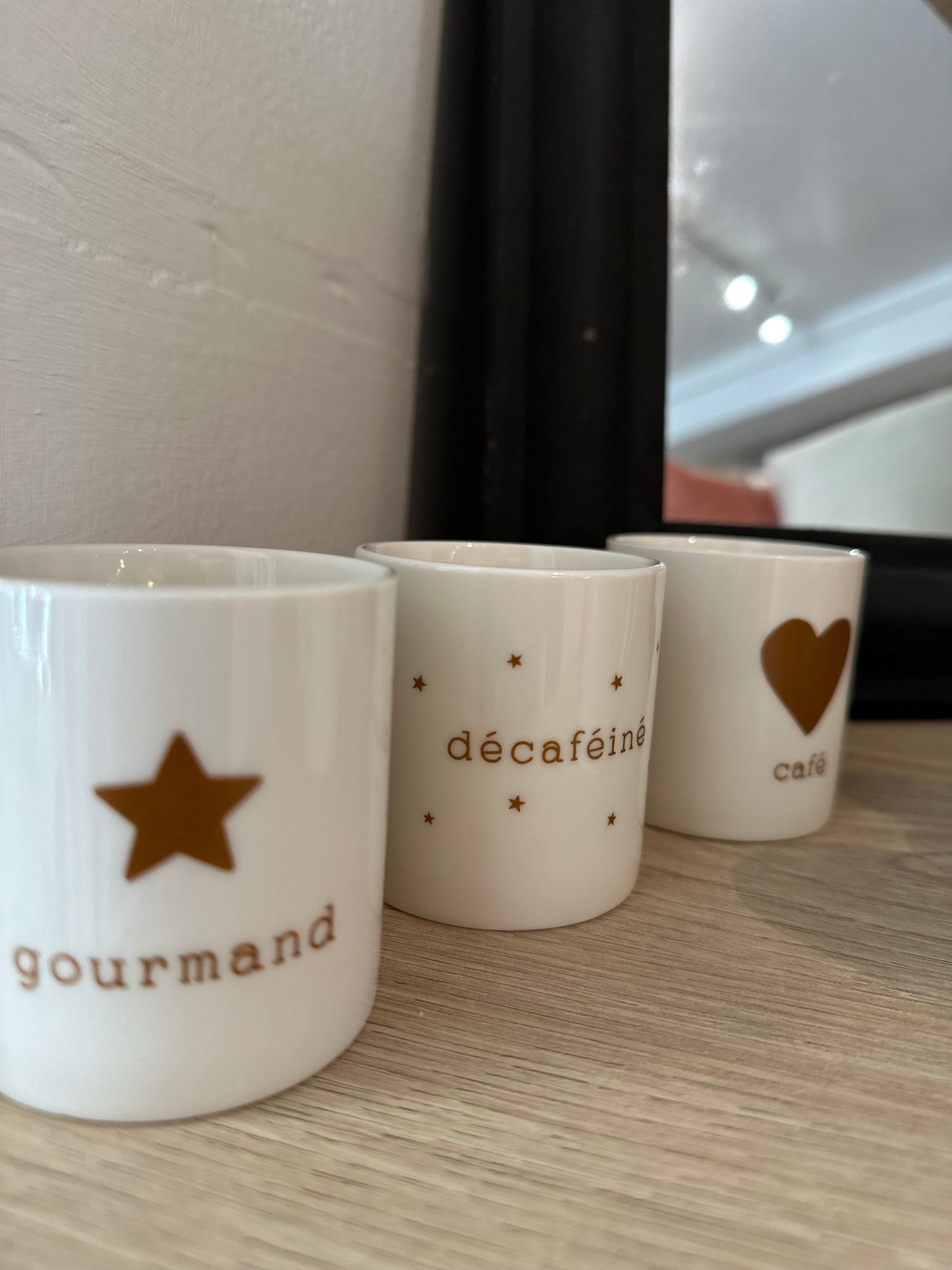 6 Mini Mugs ( Un petit café au sommet)