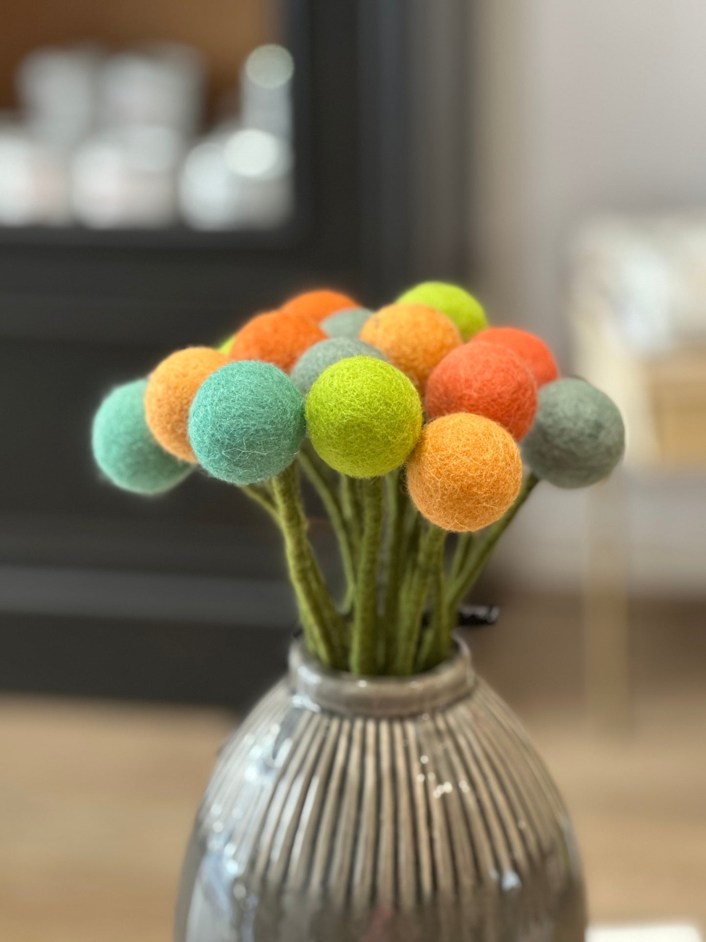 Fleur boule en feutrine