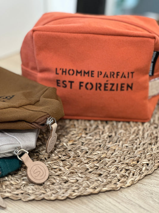 Trousse Oscar PM « l’homme parfait est Forézien »