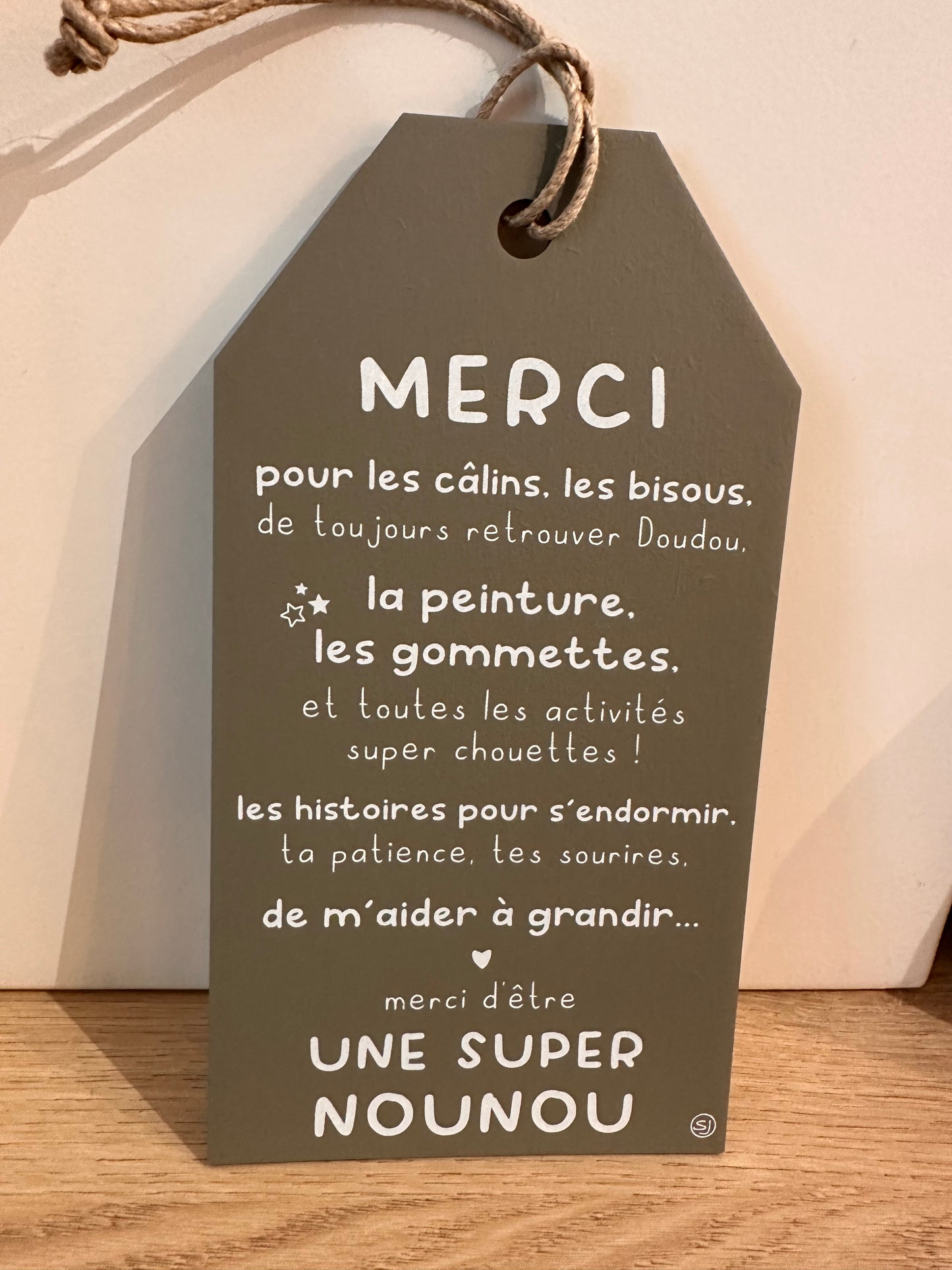 Message étiquette « Une super nounou »