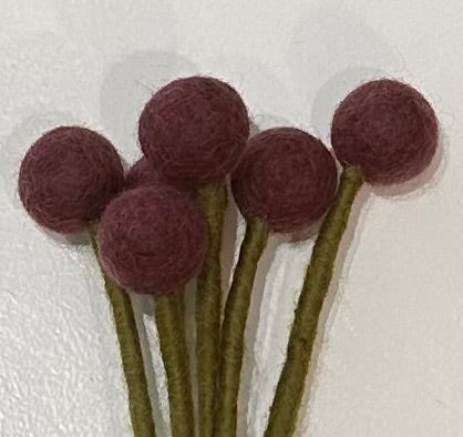 Fleur boule en feutrine