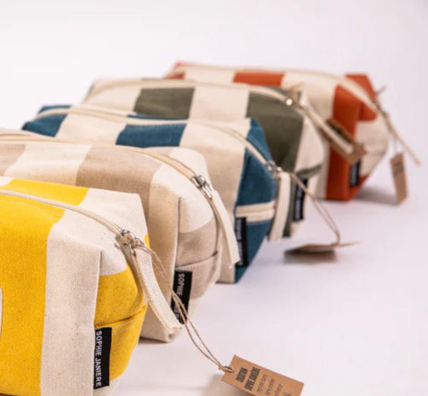 Trousse rayures ( échappée belle , Forez)