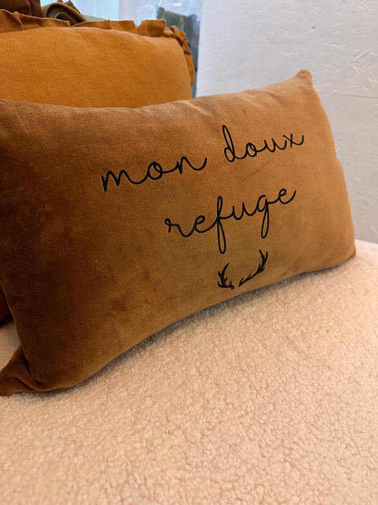Coussin rectangle velours «  mon doux refuge »